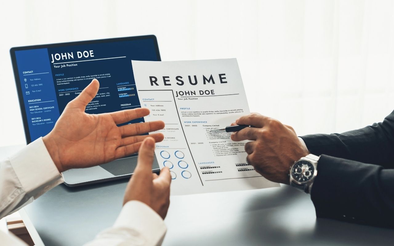 100+ Resume Adjectives to Help You Write a Stronger Resume in 2026 (With Examples)