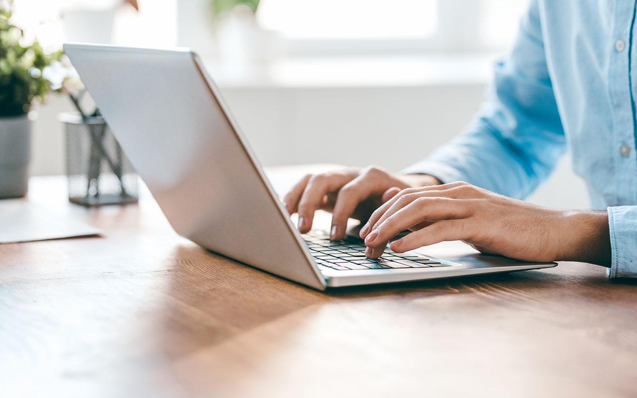 Computer Skills for Your Resume: 70+ Examples by Category