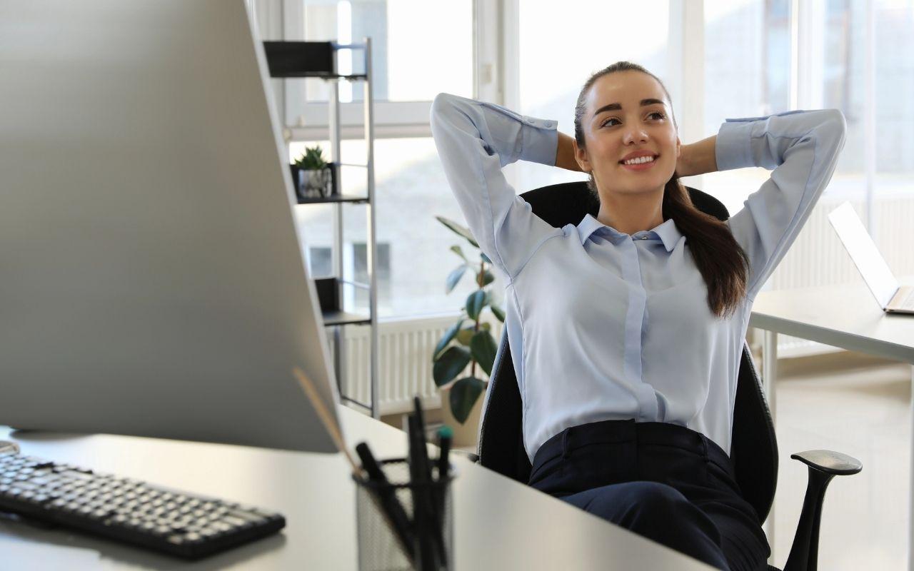 30 Low Stress Jobs: High Paying, No Degree, & WFH Options