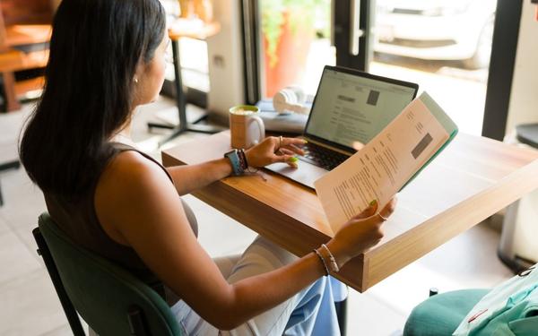 CV vs Resume: What&rsquo;s the Difference?