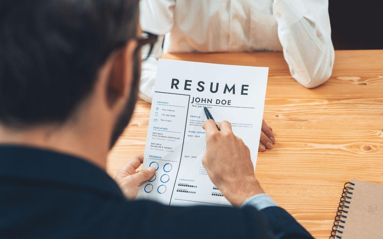 12 Best Fonts for Resumes in 2026 (With Formatting Tips)