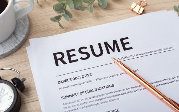 60+ Resume Objective Examples & Expert Tips to Help You Stand Out