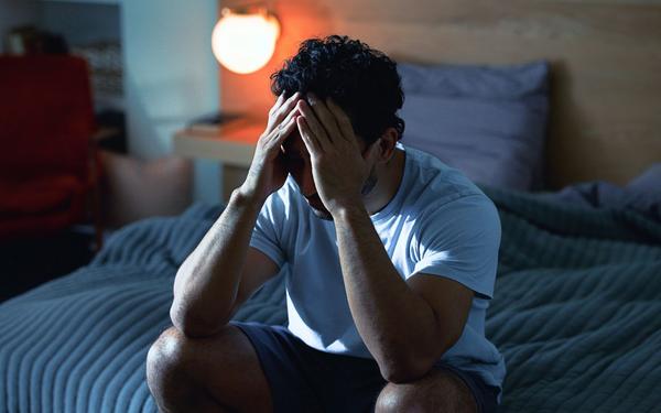 Why You Keep Dreaming About Work (& How to Stop It From Happening)
