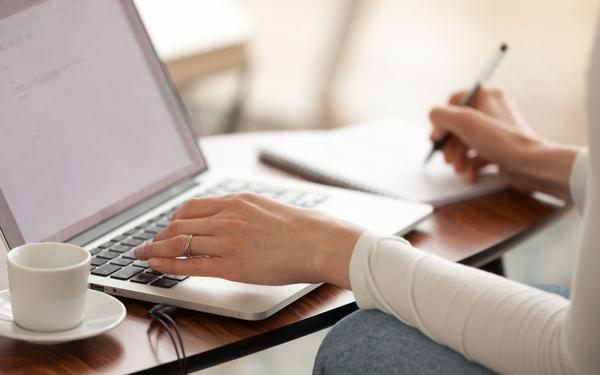 Resume Cover Page: Template, Examples, & Tips to Get Noticed