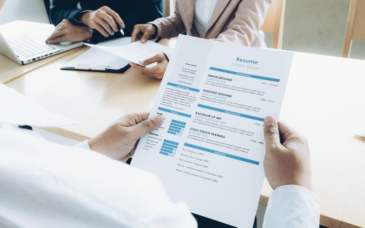 250+ Job Title Examples for Your Resume (By Industry)