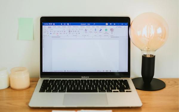 How to Format a Resume in Word: Step-by-Step Guide & Tips to Stand Out