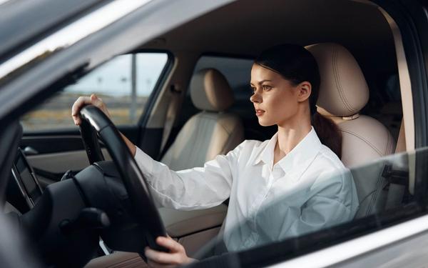 When does a commute become paid working time?