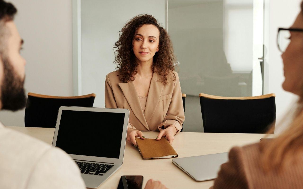 Interview like a narcissist, without turning into one