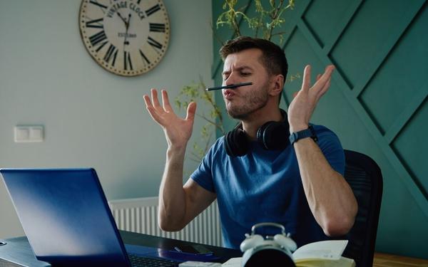 What to do with your free time at work