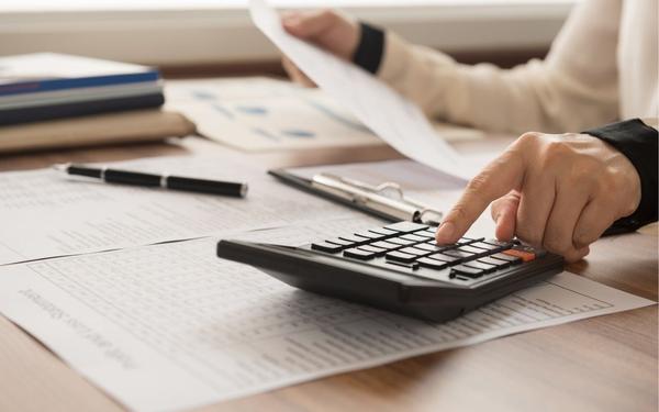 Finance and Accounting Workers Love Their Jobs, Monster.com Survey Finds