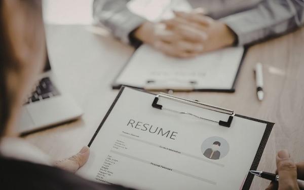 Outdated Phrases to Leave off Your Resume