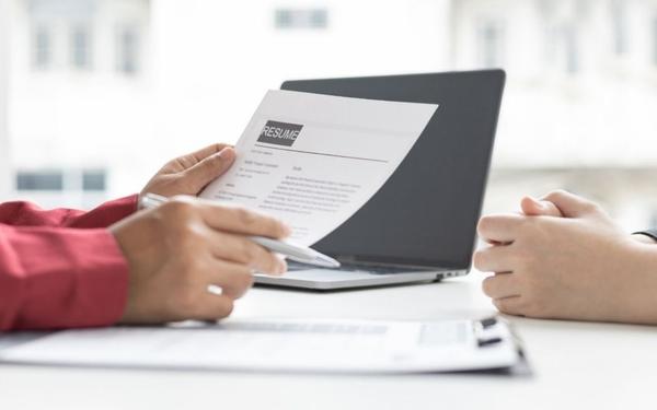 5 Phrases You Should Never Put On Your Resume