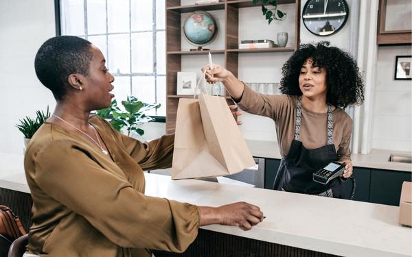 20 retailers with awesome employee discounts