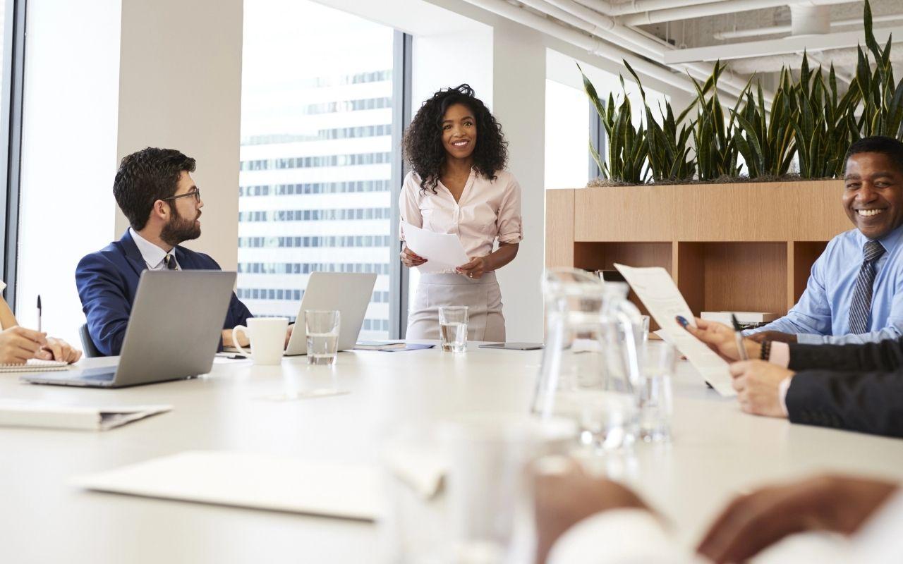 3 tricks for improving your body language in the office
