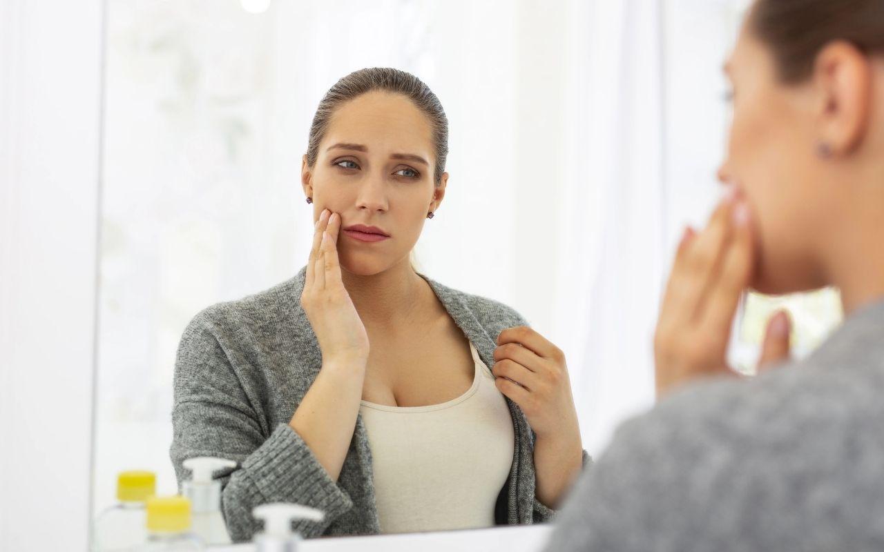 Beauty Bias at Work Statistics: 88% Say Attractive People Have an Advantage
